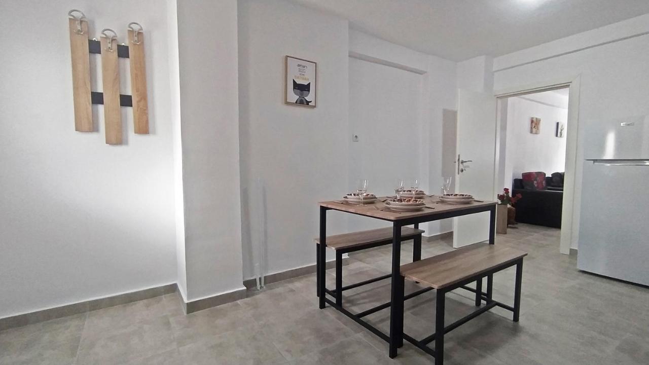 Appartamento Cozy Ground Floor House Agía Triáda Esterno foto